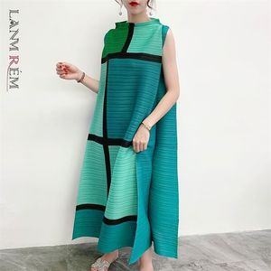 Lanmrem Color Block Patchwork Plissado Vestidos Famale Verão Solto Tamanho Grande Sem Mangas Suporte Colarinho Vestido Longo Mulheres YJ237 210409