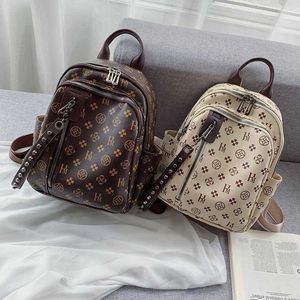 PU couro clássico mochila luxuoso designer pequeno mochila europeia e americana sacos vintage para mulheres lazer sacos 210907