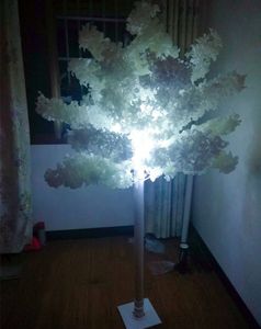 暗号化デザインの雪桜の木の結婚式の通路ランナーの装飾造花佐倉さんのパーティーステージの供給