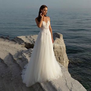 Elegant Floral Appliques Cross Strap Wedding Dress Tulle Beach Bridal Gown