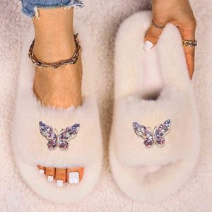 Sandálias Mulheres Mulheres 2022 Nova Moda Cristal Borboleta Fluffy Chinelos Meninas Bonitos Designer Flux Slides Ladies Flip Flops Sapatos 220121