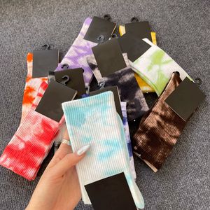 Calzini uomini donne colorate tie-dyeing skateboard cotone hiphop sox calzino calzino natalizio