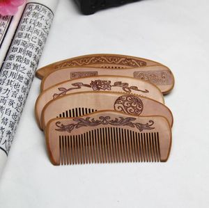 Borstar Vård Styling Verktyg ProdukterNaturliga persika förtjockade snidade träkammar Anti statisk Mas Scalp Health Portable Hair Comb Wedding Favor