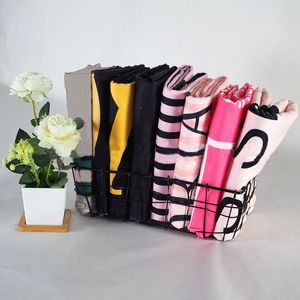 Moda Personalidade Carta Toalha de Banho Ao Ar Livre Casual Férias Praia Toalhas Clássico Stripe Absorvente Fornecimentos Seco Seco Shawl