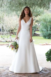 Chic Ivory Satin Wedding Dresses A Line Bridal Gowns V Neck Illusion Back Simple Long Train Boho Bride Dress Plus Size