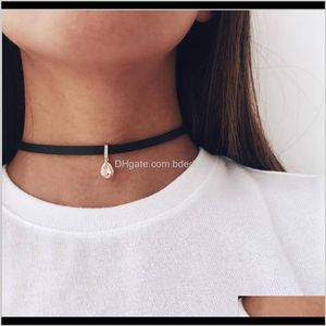 Chokers Kolye kolye takı drop dağıtım 2021 moda seksi kolye su damlası taklit elmas aessory altın kaplama siyah pu