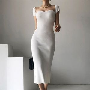 Kore Ince Beyaz Siyah Bölünmüş Uzun Kazak Elbise Kadın Kare Yaka Kısa Kollu Seksi Örgü Kadın Moda Yaz 210514