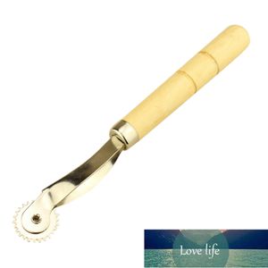 1 Pcs sewing wheel Practical Leather Fabric Serrate Tracing Wheel Sewing Tool With Wood Handle Factory price expert design Quality Latest Style Original Status