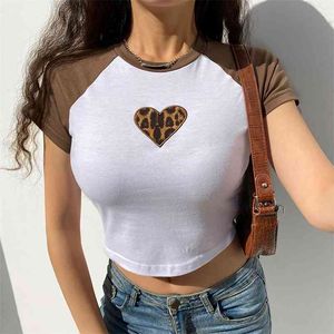 Leopard Heart Wzór Kawaii Y2K T-shirt z krótkim rękawem Kobiet Moda Kobiety Lato Crop Top Dla Dziewczyn Białe Trójniki Koszula 210510