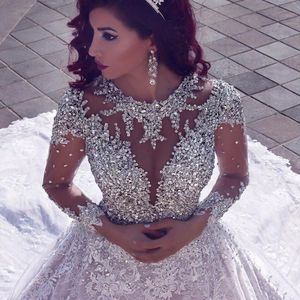 Glitter Crystal Bröllopsklänningar Lyxiga Långärmade Brudklänningar Tulle Applique Lace Court Tåg Custom Made Robe de Mariée