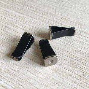 Diğer Masa Dekorasyon Aksesuarları Outlet Clips Metal Alaşım Beyaz Siyah Renkli DIY Güdüsü Klips Dekoratif Araç Delici Dh8422