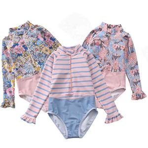 Baby Girls Swimwear Summer Cute Długim Rękawem Maluch One Piece Swimsuit Kąpiel Swimming Suit Swim Siatek 210417