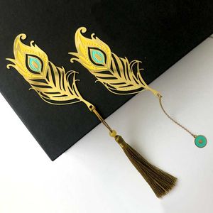 Bokmärk Kawaii Peacock Feather Pendant Cute Tassel Metal Mönster bok Mark Page Folder Decor Office School Supplies Stationery