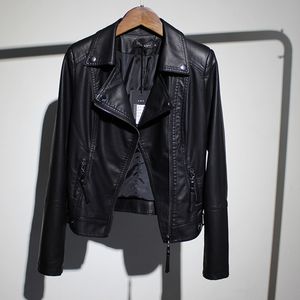 Long Sleeved Short Leather Jacket Turn-down Collar Fashion Trend Women High Quality Black Ladies Coat Spring QK156 210510