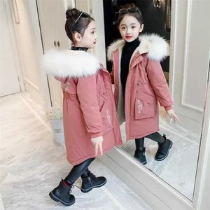 Barn Vinterjacka Mode Tjej Kläder Barnkläder Parka Faux Fur Coat Hooded Snowsuit Teen Tjock Velvet Ytterkläder 211222