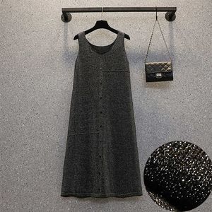 光沢のあるLurexニット女性のセーターのドレス春の夏のソリッドVネックノースリーブの獣医セクシーなスリムフィット女性のドレス210604