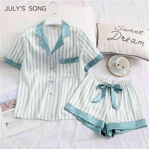 7月の歌の女性Pajamasセット2個のストライプのフェイクシルクパジャミースーツのかわいいシンプルなカジュアルな寝室の半袖ショートパンズ女性210830