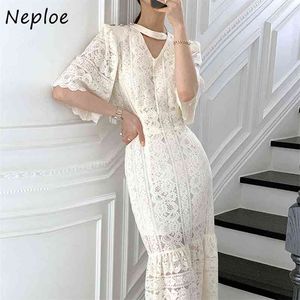 V Neck Pullover Short Sleeve Dress Women High Waist Hip Skinny Mermaid Vestidos Temperament Lace Hook Flower Robe Spring 210422