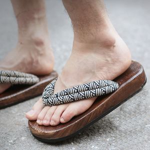Asian Retro Flip Flop Flat Shoes Warrior Wooden Slippers Japanese Style Traditional Kimono Men Print Geta WomenStreetwear Clog