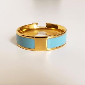 Gloednieuwe stijlvolle hoogwaardige ontwerper ontworpen titanium ring klassieke sieraden voor mannen en vrouwen koppels ring met moderne stijl band