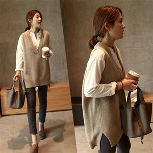 V neck Girls Pullover vest sweater Autumn Winter Short Knitted Women Sweaters Vest Sleeveless Warm Sweater Casual oversize 211011