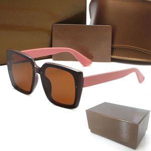 High Quality Designer Womans Sunglasses Luxury Mens Sun glasses UV Protection men eyeglass Gradient Metal hinge Fashion women spectacles 827 with Original box