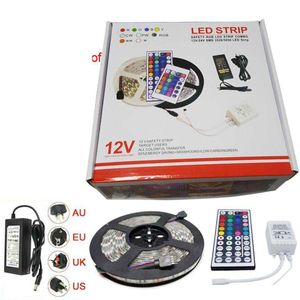 Tiras de LED de boa qualidade Light RGB 5M 5050 SMD 300LED IP65 + MINI 44KEY Controlador + 12V 5A Fonte de alimentação com caixa de Natal