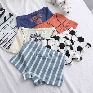 Baby Boys Underwear Algodão Adolescente Adolescente Jovem Desenhos Animados Impressão de Futebol Capas Crianças Respirável Blue Listrado Boxers 210622