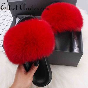 2021 Cute Fur Ball Decoration Women's Tippers Home Out Flat Sandals Sexiga Fluffy Furry Färgglada Slippers Multicolor Selection