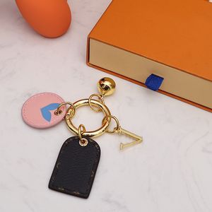 Fashion Leather Keychain Luxury Designer Gold Metal Ring Key Buckle Classic Letter Pendant High Quality Keychains Bag Keys Ornaments