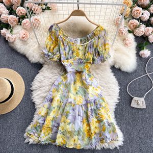 Strand Urlaub Vestidos Frauen Sommerkleid Quadrat Neck Puff Ärmel Taille dünne süße Lotusblatt Mini GK782 210506