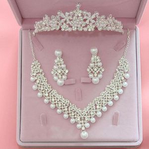 Küpe Kolye Moda Kadınlar Düğün Takı Seti Sahte İnci Rhinestone Kolye Taç Tiara