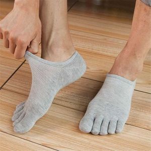 New Five Finger Toe Socks Uomo Moda Cotone traspirante Calzini antiscivolo Calcetines antiscivolo No Show Calzini corti invisibili X0710