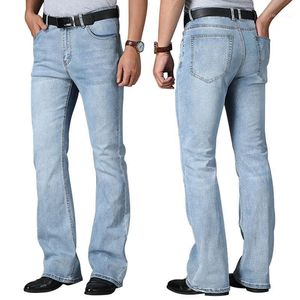 Große ausgestellte Jeans für Männer, Boot-Cut-Jeans, hohe Taille, Bein, lockere Elastizität, lässig, modisch, hellblaue Hose für Männer