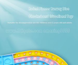 Pista De Tablero al por mayor-Tik Tok Rainbow Track Tablero de ajedrez Sensory Fidget Toys Bath Batch Game Board Push Bubble Pushing Party para niños niños descompresión G75HJQC