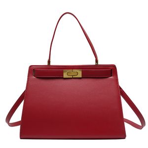 Lyxiga väskor för kvinna röd brud handväska mode bärbar stor kapacitet kvadratisk väska koreanska versionen spänne mångsidig en axel messenger handags pu läder