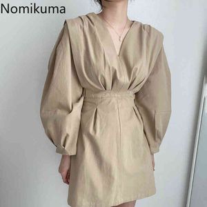 Nomikuma Kore Vintage Düz Renk Mini Elbise Moda Ince Bel Rasin Retro V Boyun Puf Kollu Elbiseler Vestidos Mujer 210514