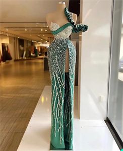 Hunter Green Mermaid Abiti da sera Una spalla Paillettes Ruffles Prom Gown Custom Made Formal Party Glitter Split Floor Lunghezza Vestido de novia