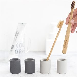 Uchwyt do zębów Akcesoria łazienkowe Przenośna Podróż Travel Toothbrush Pokrywa Zestaw narzędzi Szczoteczka do zębów Szczoteczka do zębów Sucha absorpcja wilgoci 211130