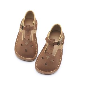 Sommarbarnflickor Soft Cut-Outs Läder Sandaler Barn Söt All-Match Soft Sole Skor 210508