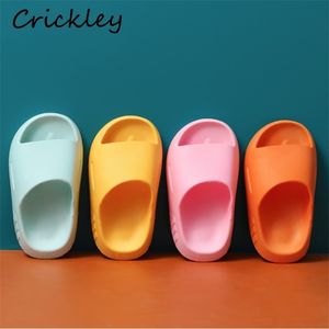 Children's Slippers Summer Pinkycolor cute Beach Shoes For Boys Girls Waterproof Antiskid Bathroom Kids Slippers Soft Baby Shoe 211023