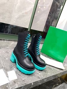 أعلى جودة Boots Boots الفاخرة المصممة الجلدية الخارجي من المطاط العالي الجودة الكعب العالي