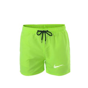 Pantaloncini slim estivi da uomo Pantaloncini da corsa da uomo Pantaloni da spiaggia Pantaloni da spiaggia di design in rete traspirante che assorbe il sudore