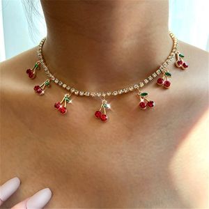 BYNOUCK Neue Luxus Rote Kirsche Kristall Tennis Kette frauen Halskette Charme Nette Anhänger Halsketten Frauen Strass Schmuck Geschenk