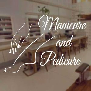 Piękno Manicure Pedicure Nails Salon Naklejka Ścienna Winyl Wewnętrzny Dekoracje Wnętrz Art Tekst Okno Kalkomania Montura Plakat A508