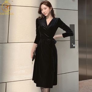 Autumn Winter Gold Velvet Dress Women Vintage Elegant V-Neck Tie Up Office Lady Knee-Length Vestidos 210520