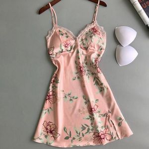 Nachtwäsche für Frauen Pyjama-Sets ärmellose rückenfreie Abdeckungen Robe Nachthemd Plus Size einteiliges Kleid Nachtwäsche Sexy Pyjamas Sarongs