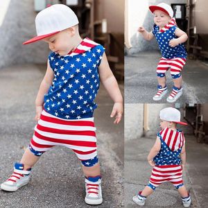Bebé Patriótico al por mayor-Est de julio niño niño ropa ropa estrellas rayas patrióticas encapuchadas arriba trajes de pantalones cortos conjunto de dos piezas de moda de verano