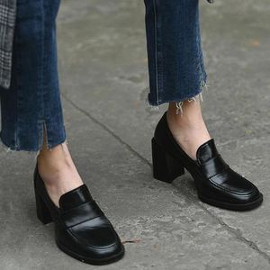 Klänningskor Kvinnors Mid Pumps Höst Casual Loafers PU Läder Chunky Heel Platform Fashion Square Toe Slip på Svart Kvinna Skor