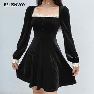 Kadife Vintage Mini Elbiseler Dantel Patchwork Pileli Elbise Uzun Kollu Parti Kadın Clubwear Ile Gotik Kare Yaka 210520